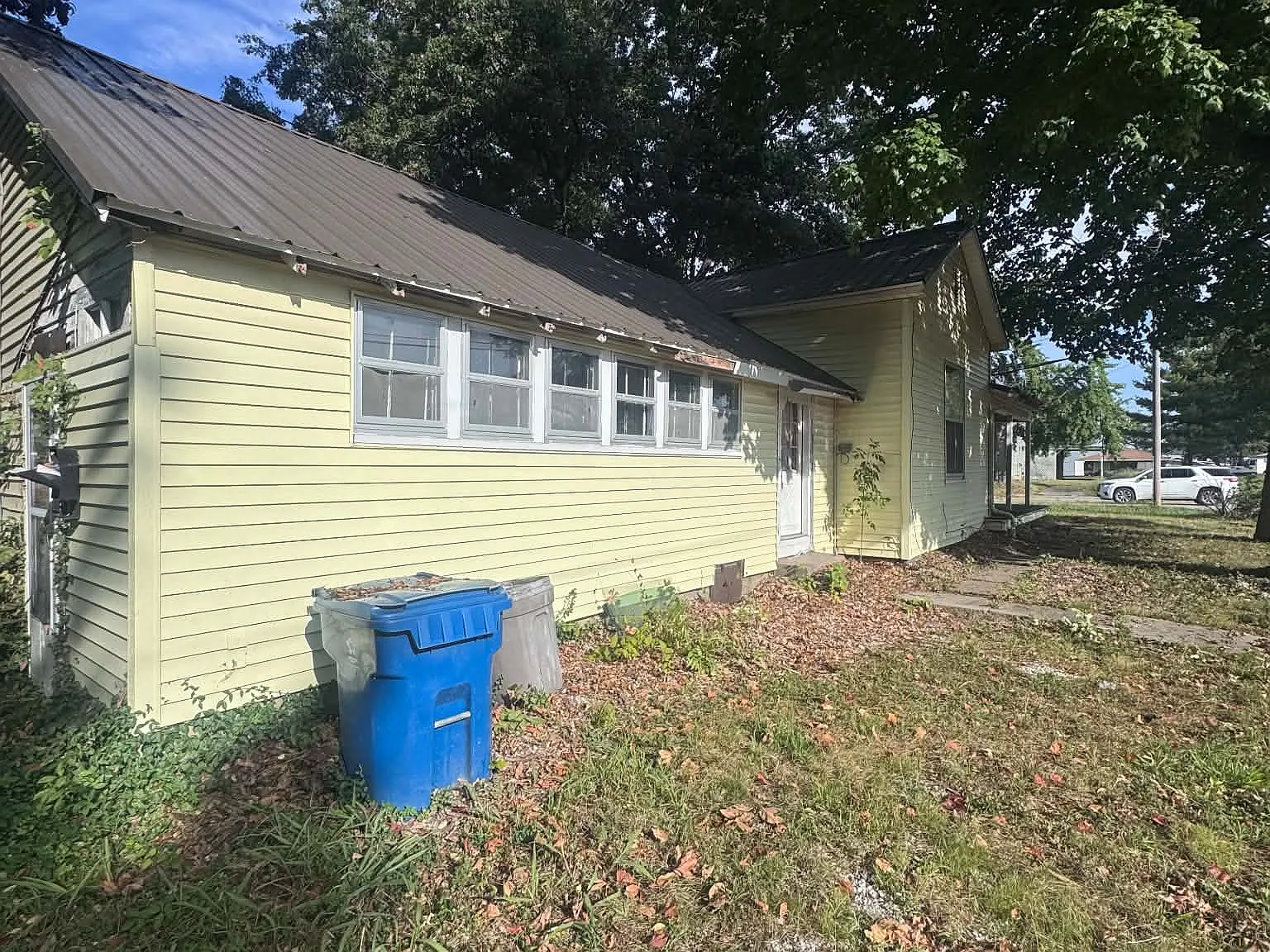 903 W Main — Photo 3