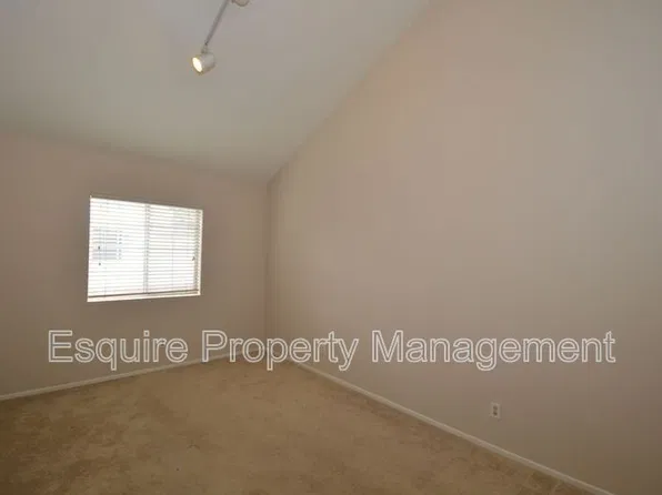 834 Calle Los Gatos, Camarillo, CA 93010