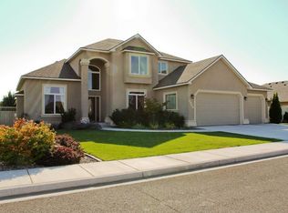 3909 W 46th Ave, Kennewick, WA 99337