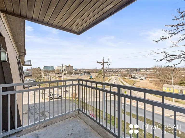 Mill Pointe — Photo 98