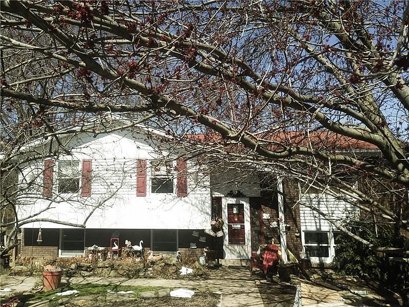 1st image of 419 Sheffield Dr