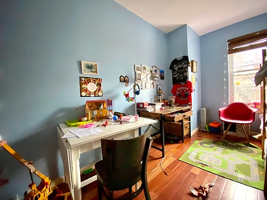 Sold by Remax Real Estate Professionals | media 11