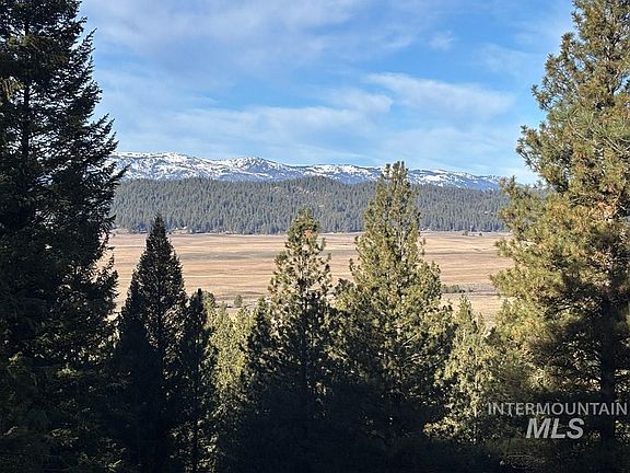 3rd image of 28 Sarah Way