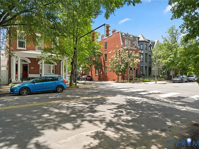 1527 Grove Ave #2 — Photo 3