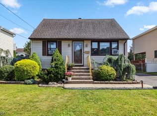 140 Platt Ave, Saddle Brook, NJ 07663
