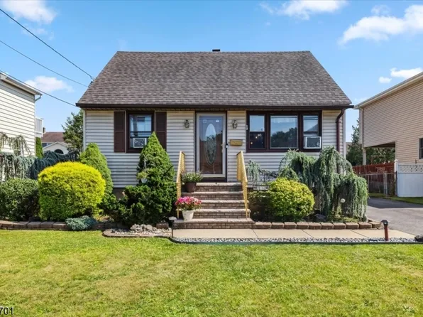 140 Platt Ave, Saddle Brook Twp., NJ 07663