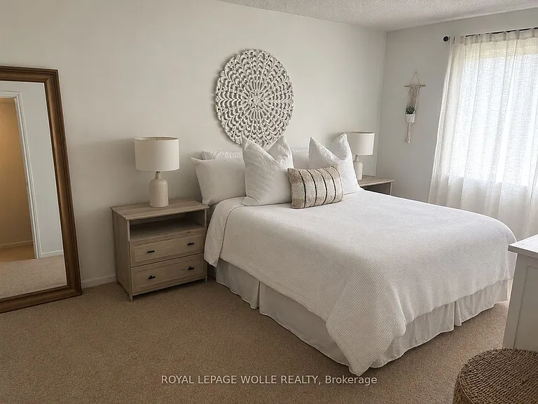 279 Sandowne Dr #14 — Photo 11