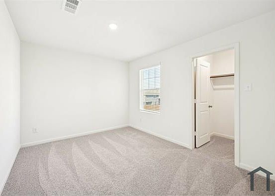 3rd image of 4425 Marigold Dr