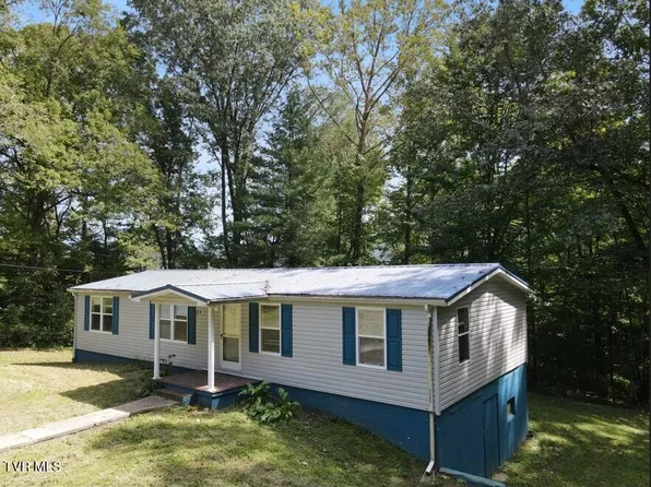 824 W Buckner Ave, Big Stone Gap, VA 24219