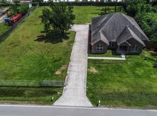 9118 Security Ln, Houston, TX 77049