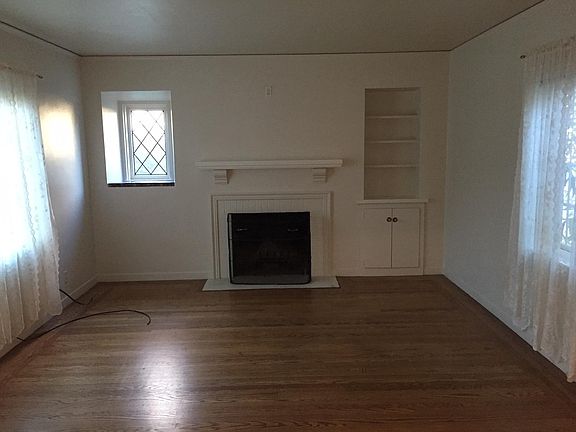 2nd image of 2933 14th St