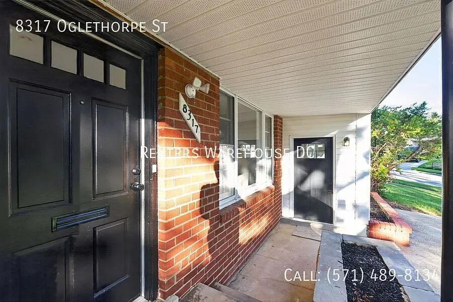 Fully Renovated 4BR Home with Fenced Yard in Hyattsville! — Photo 2