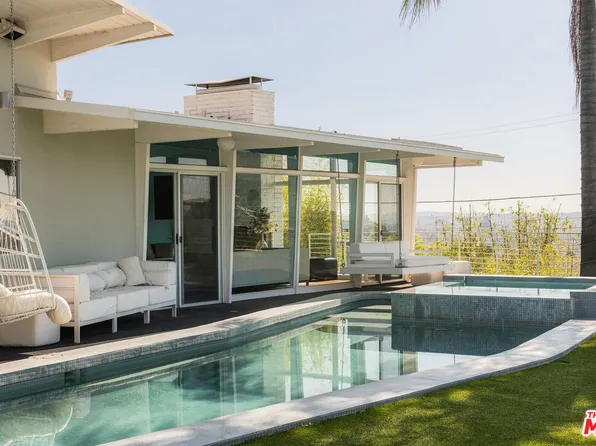 8411 Hollywood Blvd, Los Angeles, CA 90069