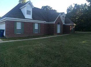 2591 Deercreek Ln, Byhalia, MS 38611