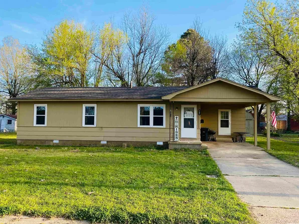 761 E Miller St, Piggott, AR 72454