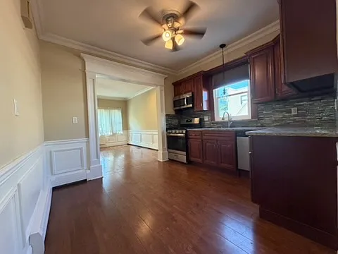 2 bed, $2,450 — Photo 4