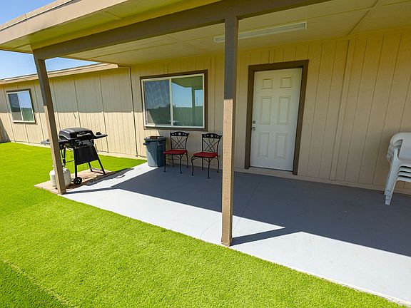 3rd image of 26994 E Lucia Dr