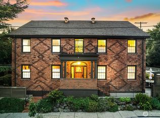 4915 Linden Ave N, Seattle, WA 98103