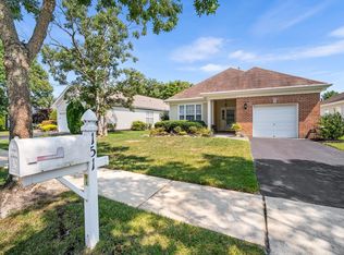 151 Southampton Dr, Galloway, NJ 08205