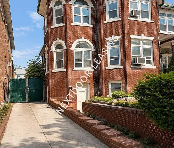 729 Avenue C #2M — Photo 27