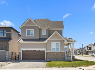 320 Basalt Ln, Ottawa, ON K2T0P9