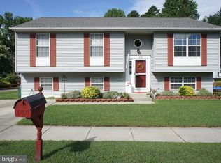 326 Nature Walk Ln, Pasadena, MD 21122