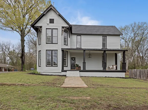 331 Smith Cir, Tunnel Hill, GA 30755