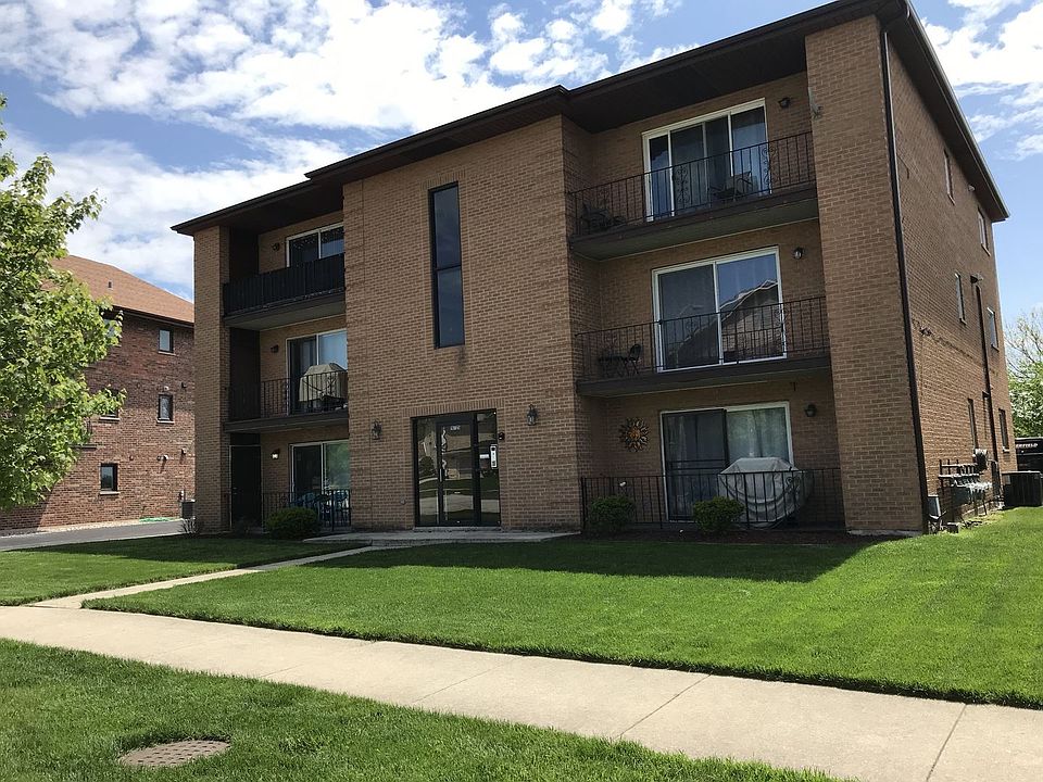 1st image of 16725 Paxton Ave APT 1S