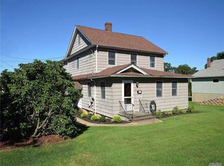 40 Perry Ave, Bayville, NY 11709
