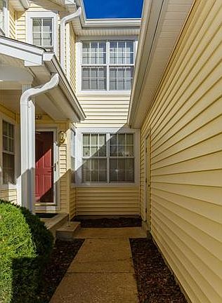 2nd image of 16211 Rose Wreath Ln