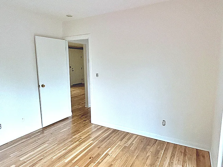 13942 SE Division St — Photo 19
