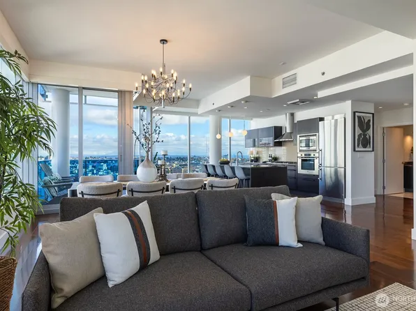 737 Olive Way #3702, Seattle, WA 98101