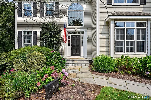 1 Silvermine Rdg Photo 1