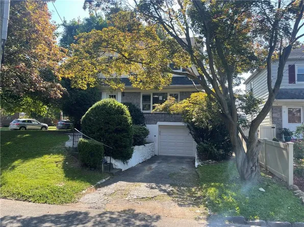 79 Harding Drive, New Rochelle, NY 10801