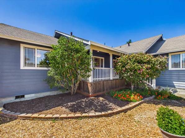 1640 Rosebud Ln, McKinleyville, CA 95519