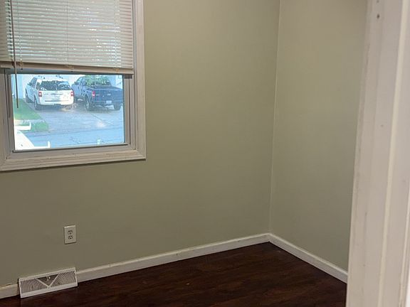 2nd image of 3612 S Scott Ave