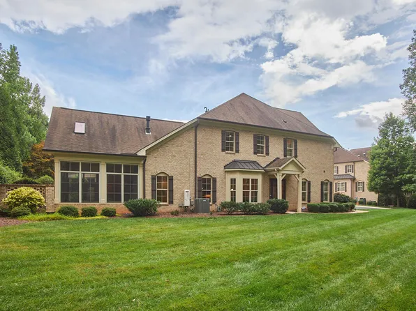 134 Arabella Ct, Cary, NC 27518