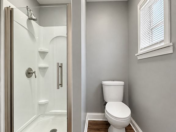 4th image of 349 6th Ave S APT 4