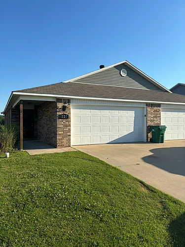 227 E Anabranch Ct Photo 1