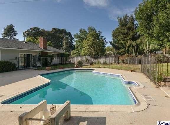3rd image of 10326 La Canada Way