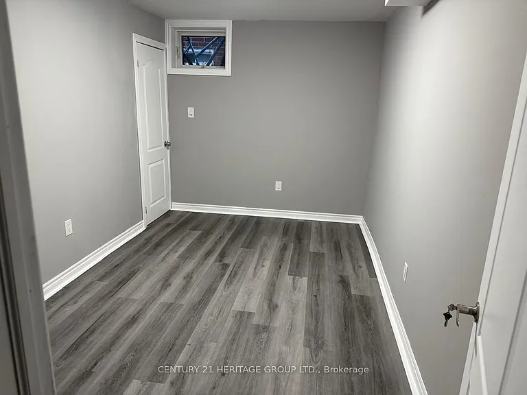 7 Fred Mason St — Photo 4