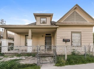 4610 Schroeder St #2, Houston, TX 77011