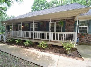 2597 Carriage Ln, Lincolnton, NC 28092