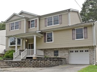 27 Cayuga Ave, Rockaway, NJ 07866