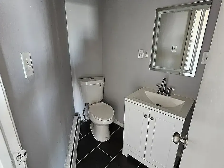 352-354 New Brunswick Ave, Perth Amboy — Photo 3