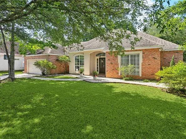 2107 Olvey Dr, Mandeville, LA 70448