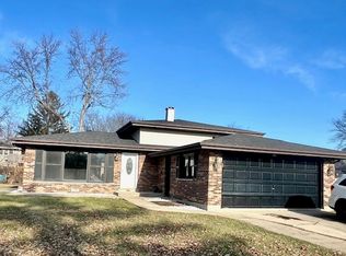 644 Cedar Ln, Bartlett, IL 60103