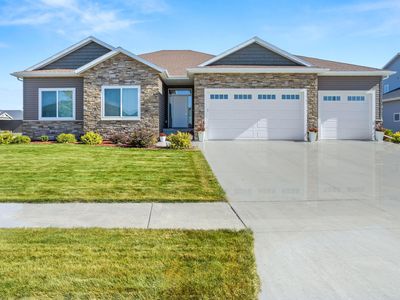 3671 Crimson Loop S, Fargo, ND, 58104