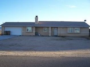 16451 Mesquite St, Hesperia, CA 92345
