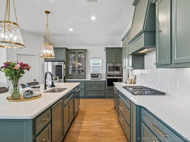 501 E 127th Pl S — Photo 11